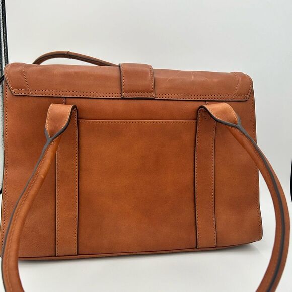 RADLEY LONDON Devonport Mews Genuine Leather Shoulder Bag in tan color - Picture 2 of 10
